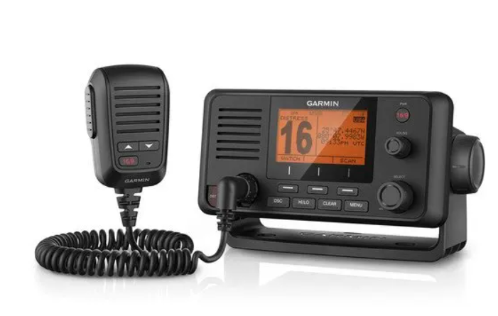 VHF 215i Marine Radio